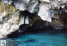 Höhle am Meer
