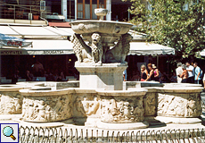 Morosini-Brunnen auf der Platia Venizelou in Iráklio