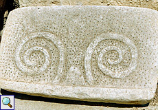 Stein mit Spiralmuster im Haġar-Qim-Tempel