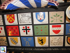 Schottische Clanswappen im Rittersaal von Comlongon Castle