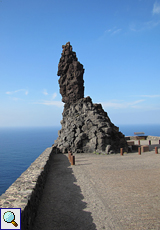 Markante Gesteinsskulptur am Aussichtspunkt Punta del Fraile